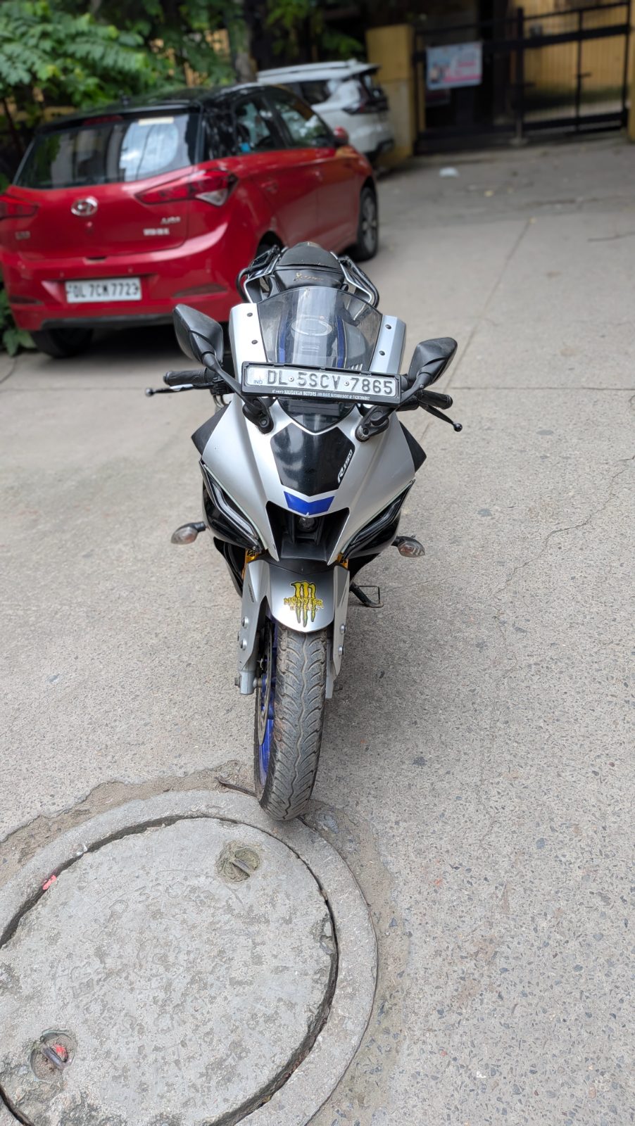 R15 V4 M 