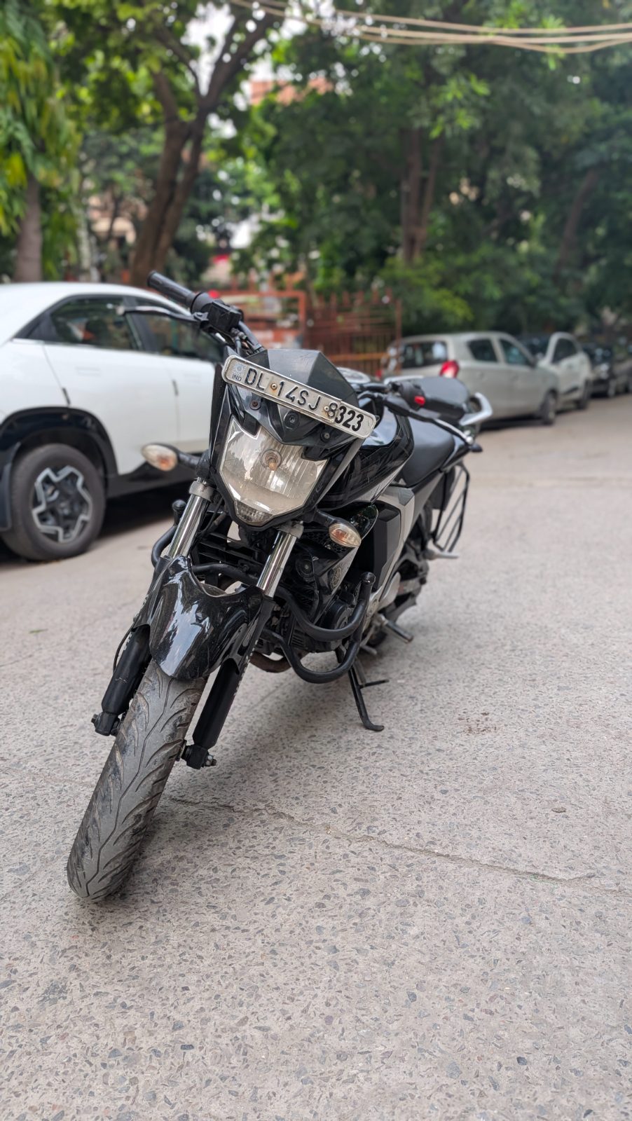 YAMAHA FZ V2 